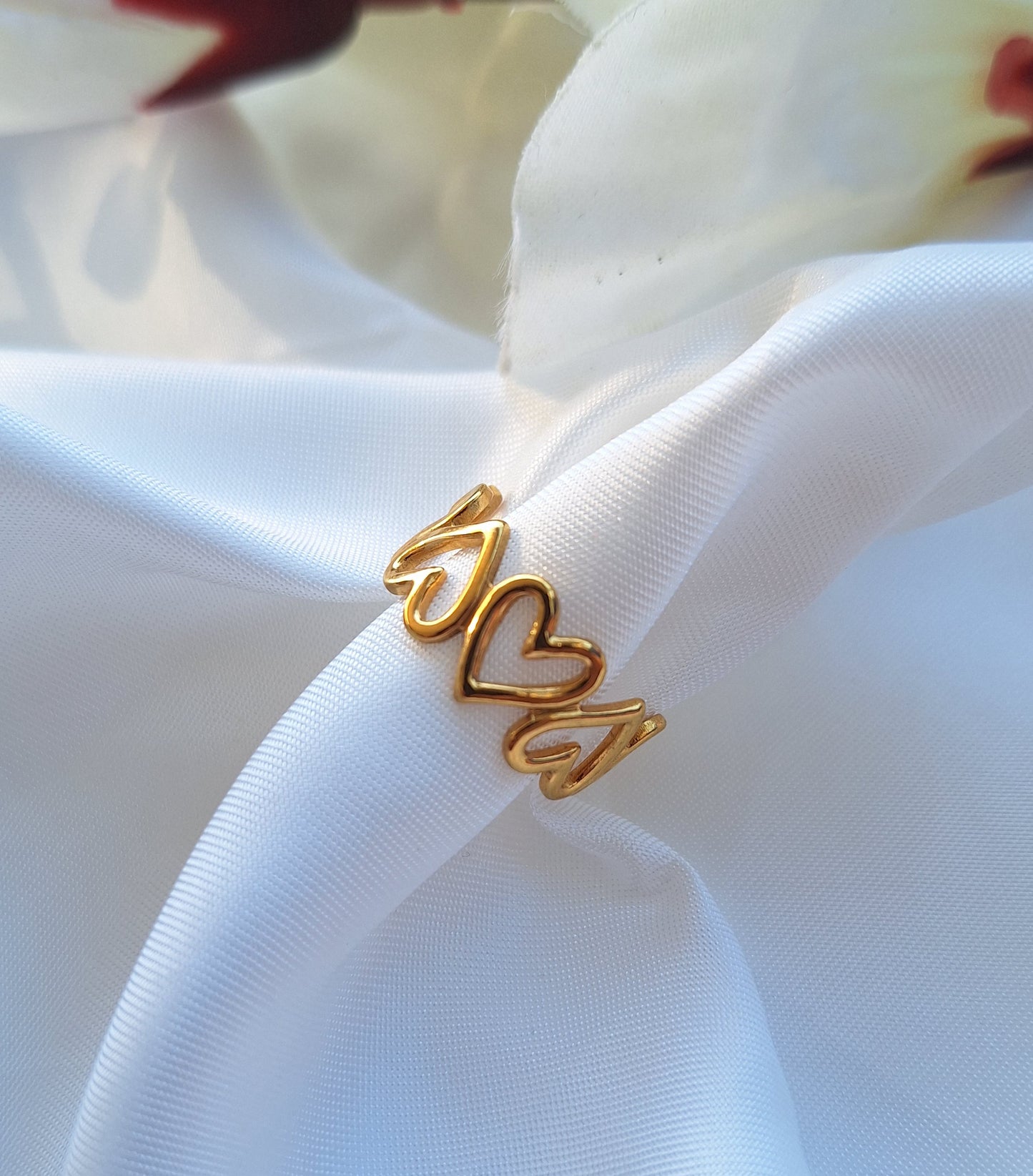 Inverted Hearts Ring