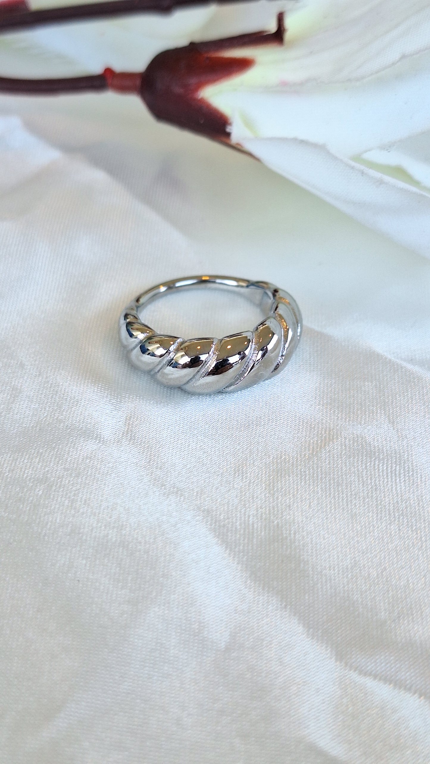 Silver Croissant Ring