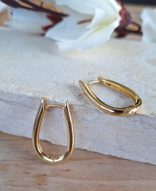Minimalist Oval Hoop Earrings