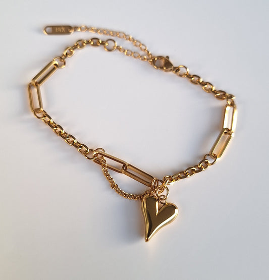Charming Heart Bracelet