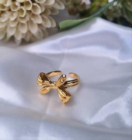 The Gold Bow Ring