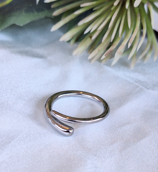 Minimalist Hug Ring
