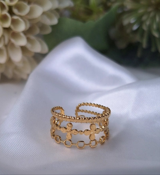 Chain Clover Ring