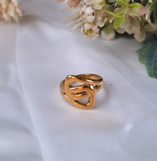 The Pretzel Ring