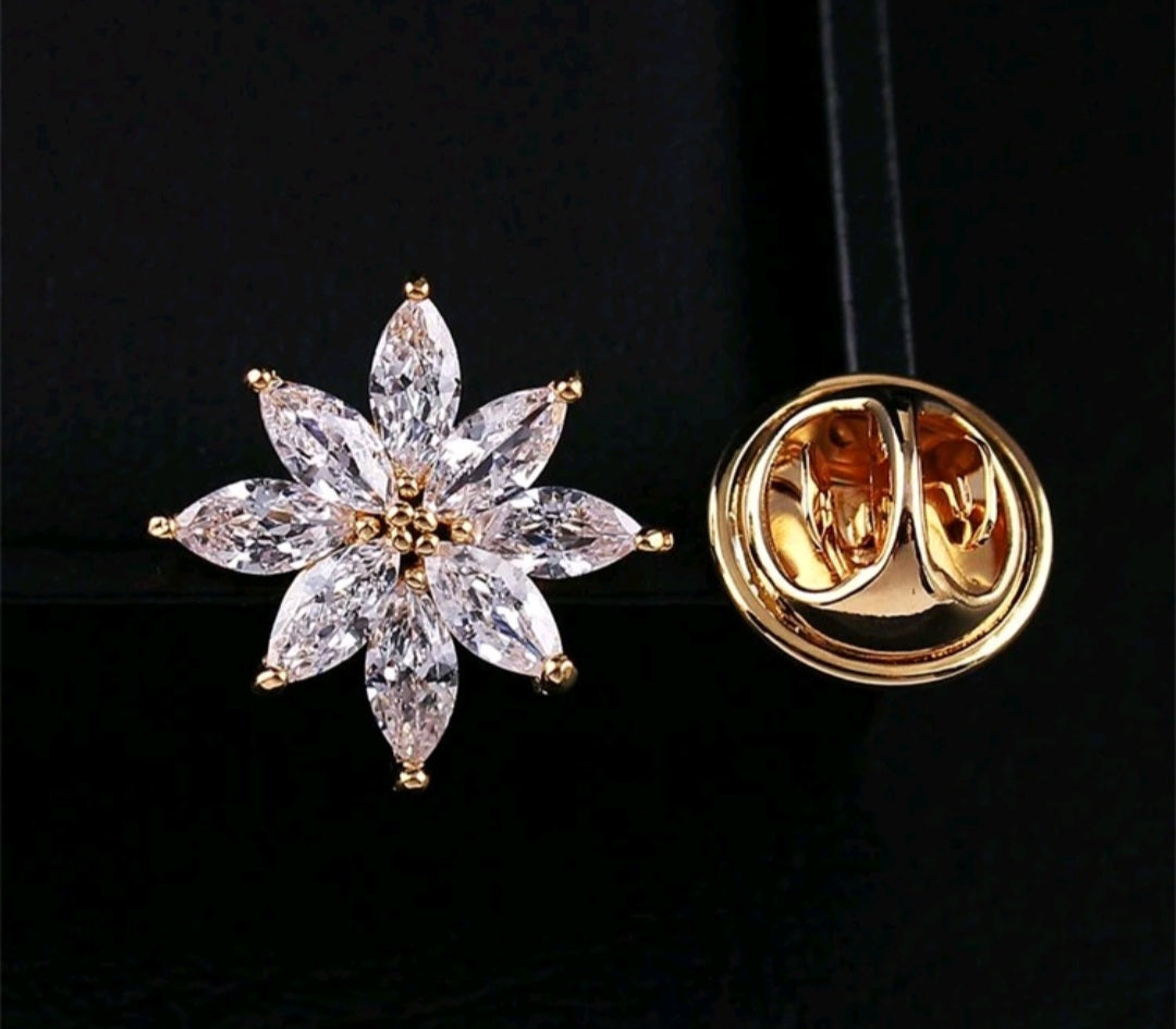 Flower Zirconia Brooch