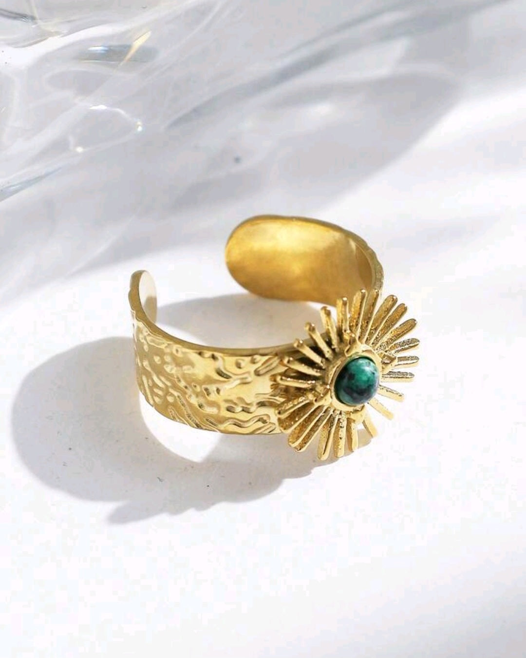 The Green Sun Ring