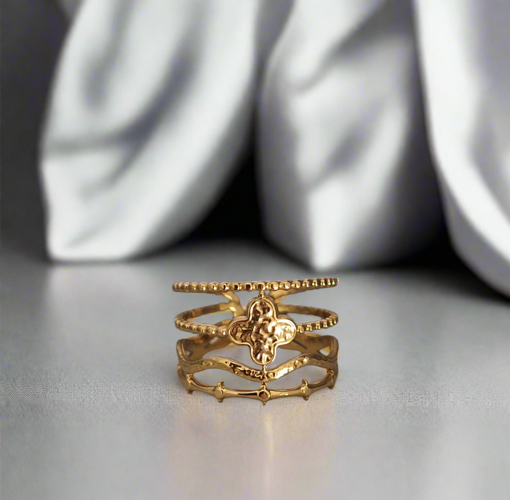 Clover Wide Ring