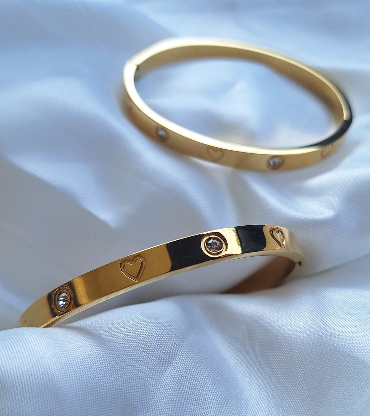 Heart Zirconia Bangle