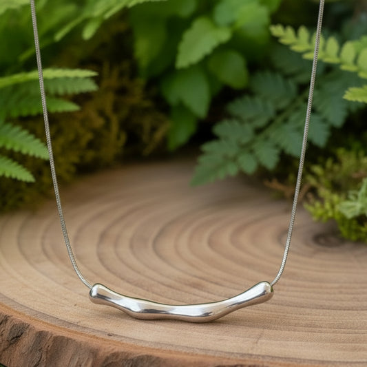 Silver Wavy Line Necklace