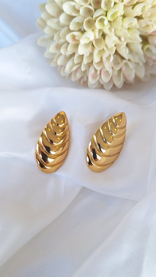 Paloma Stud Earrings