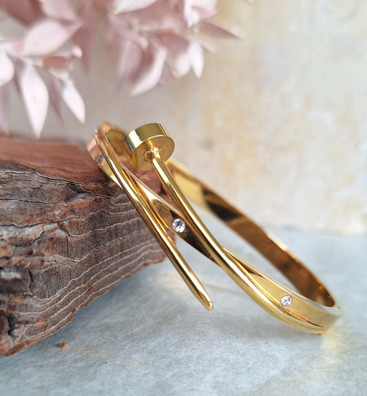 Sparkling Nail Bracelet