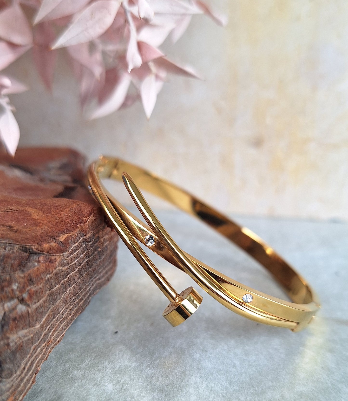 Sparkling Nail Bracelet